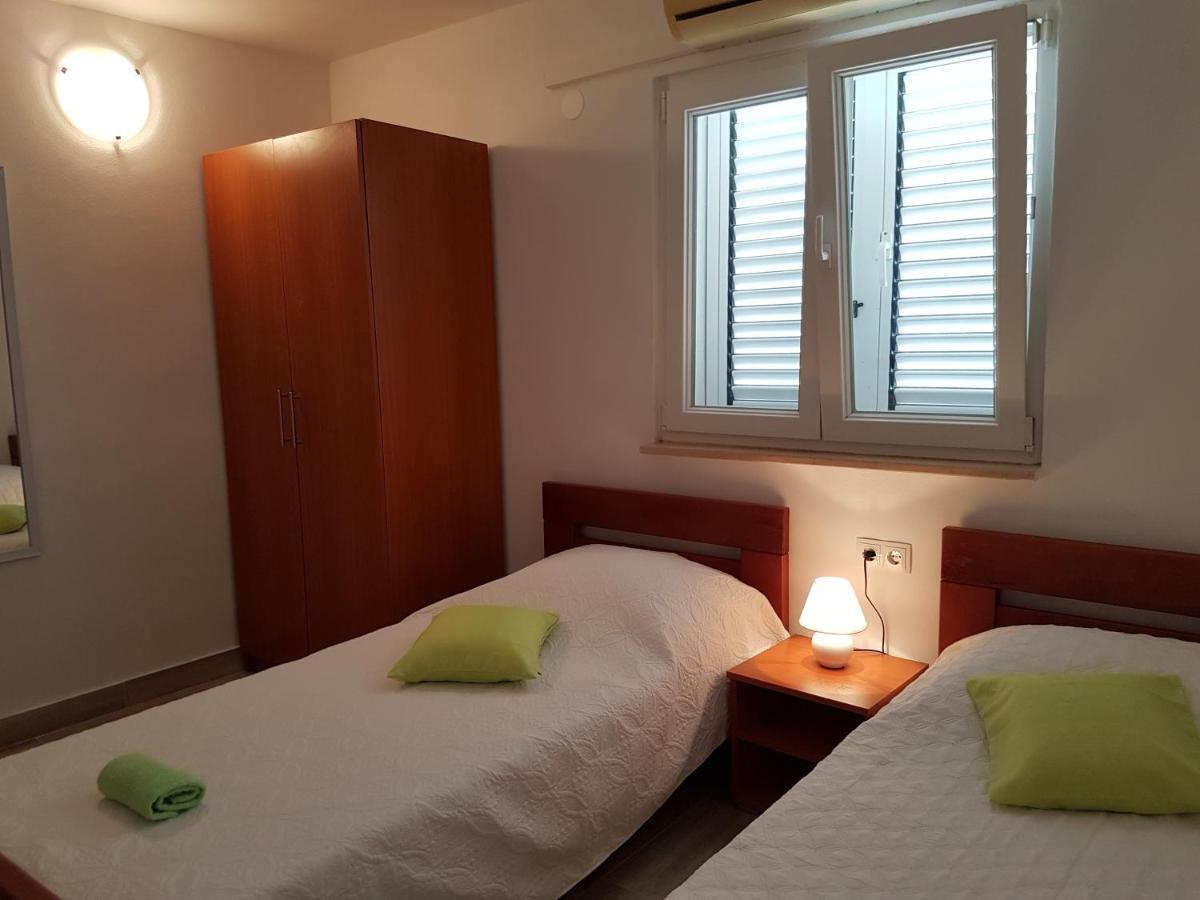 Apartments With A Parking Space Novalja, Pag - 6504 Ngoại thất bức ảnh