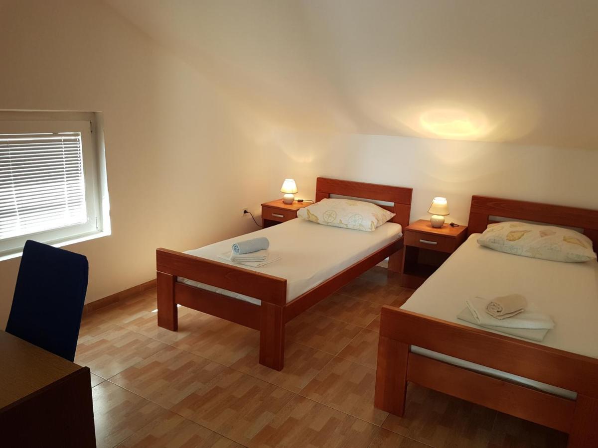 Apartments With A Parking Space Novalja, Pag - 6504 Ngoại thất bức ảnh